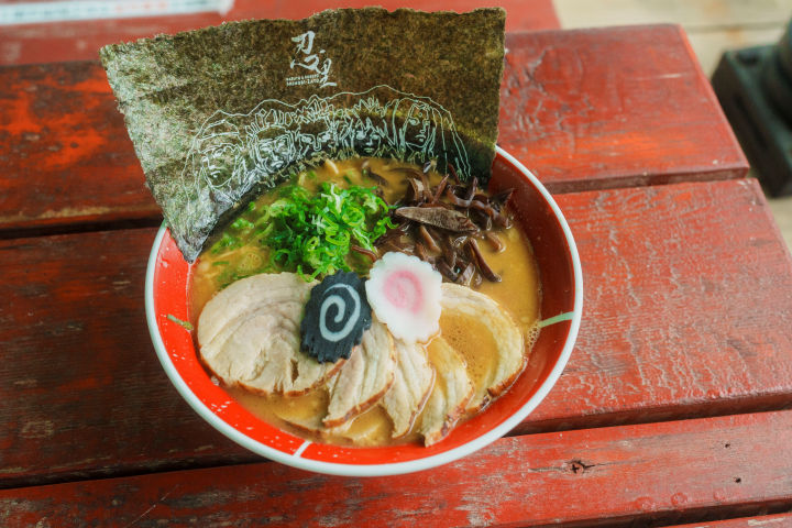 淡路シェフガーデンにうずまきナルトの「ラーメン一楽」が期間限定オープン｜淡路島開店